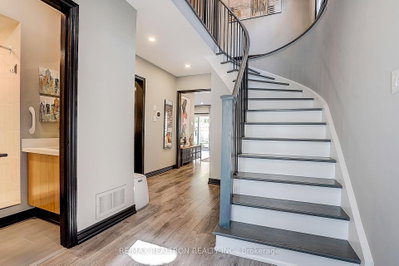 47 Melville Street • Richmond Hill, ON photo 6