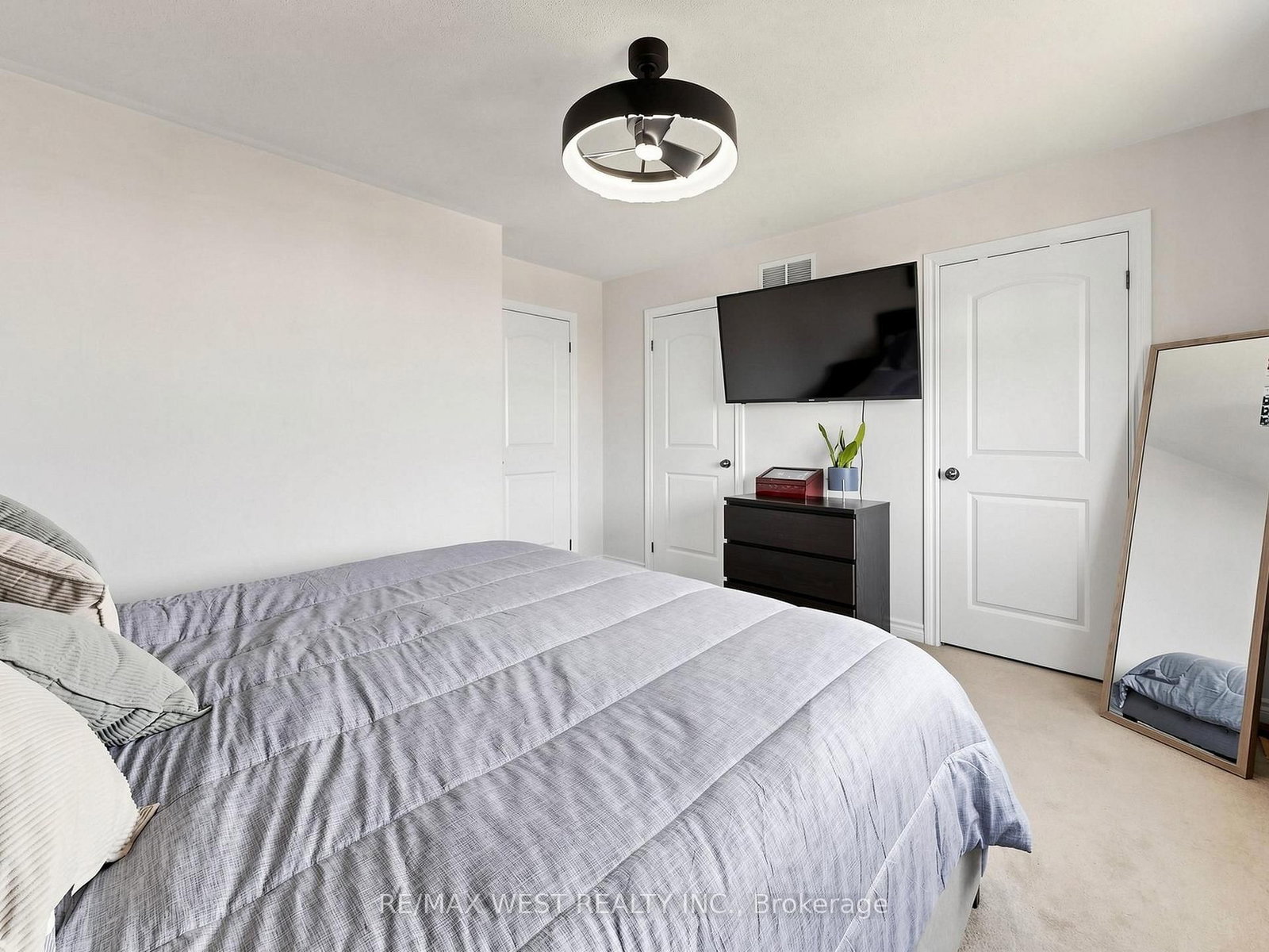 195 Banting Crescent • Essa, ON photo 13