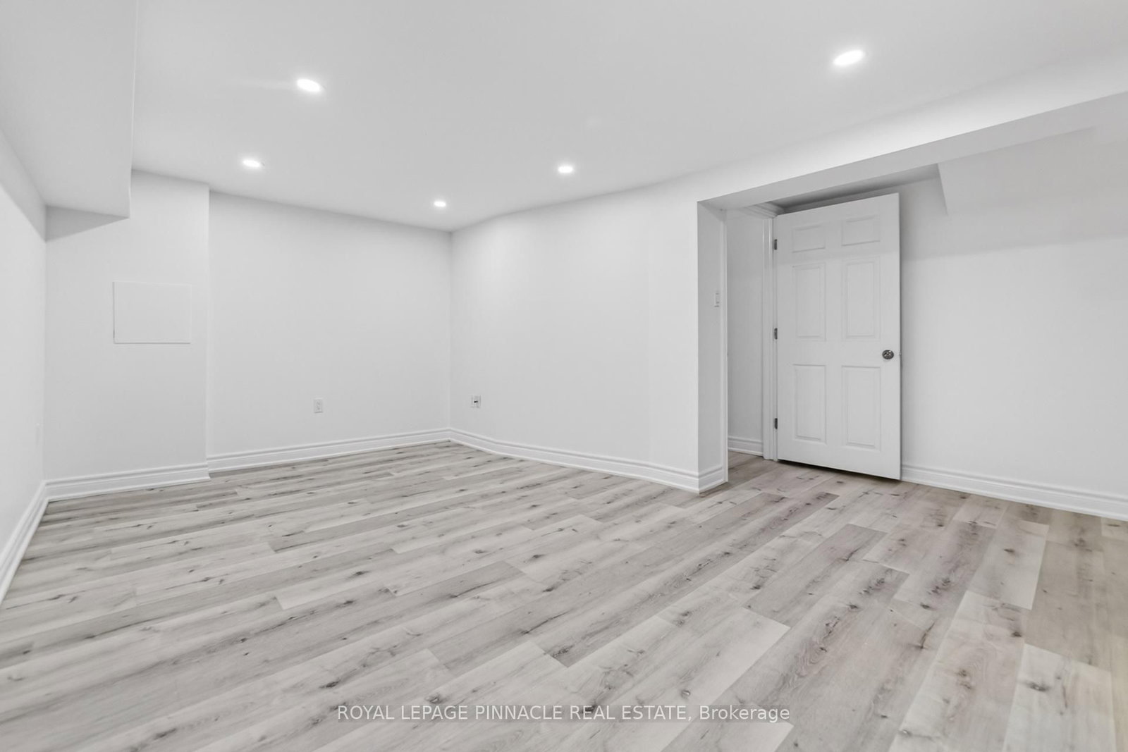 11 Elizabeth Street • Markham, ON photo 37