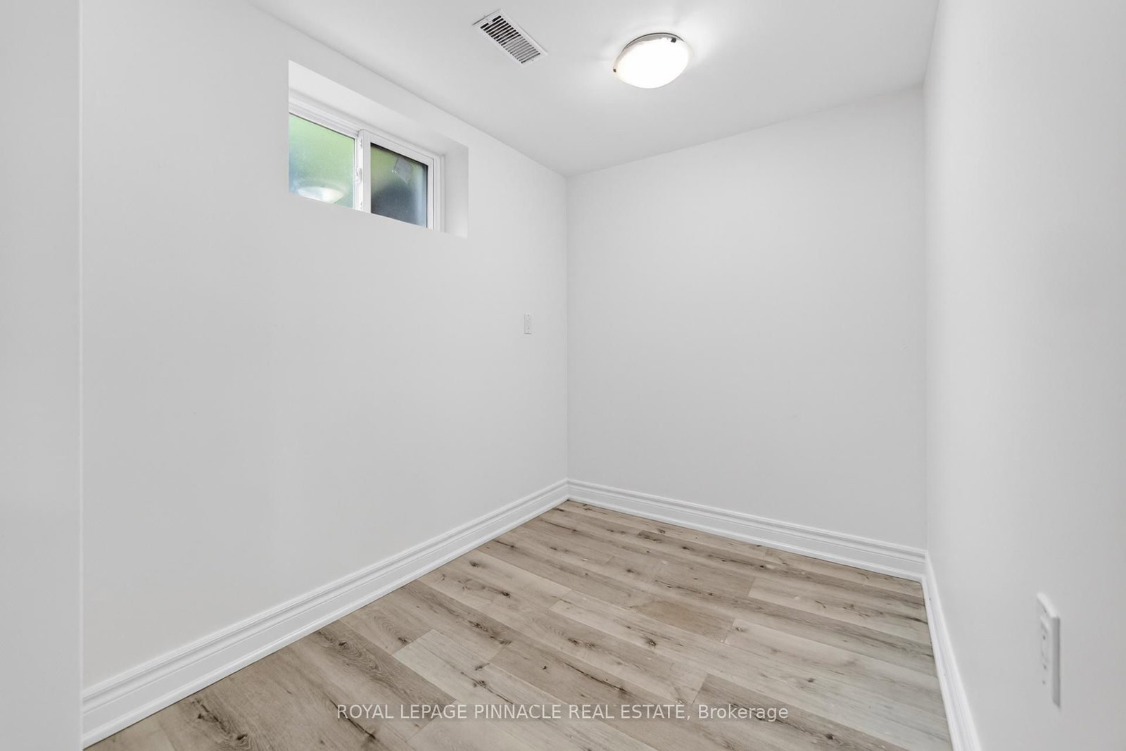 11 Elizabeth Street • Markham, ON photo 39
