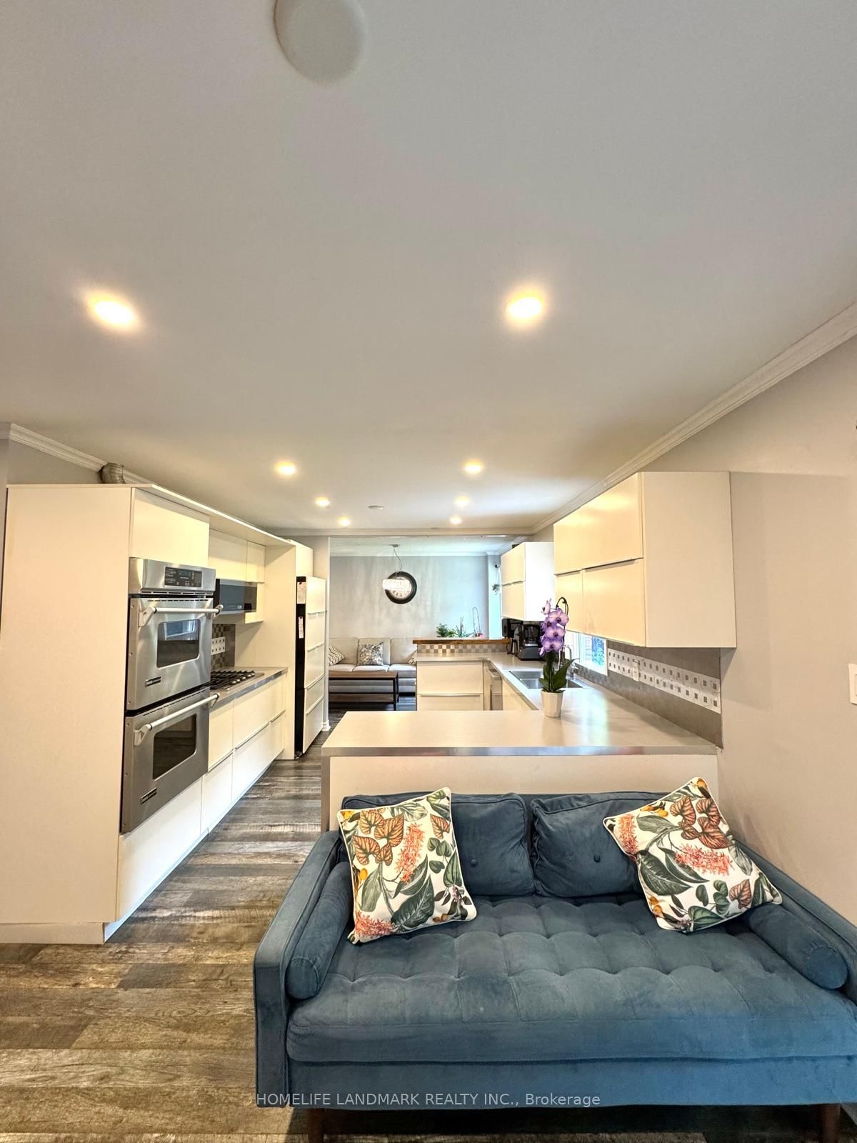 45 Sandusky Crescent • Aurora, ON photo 15