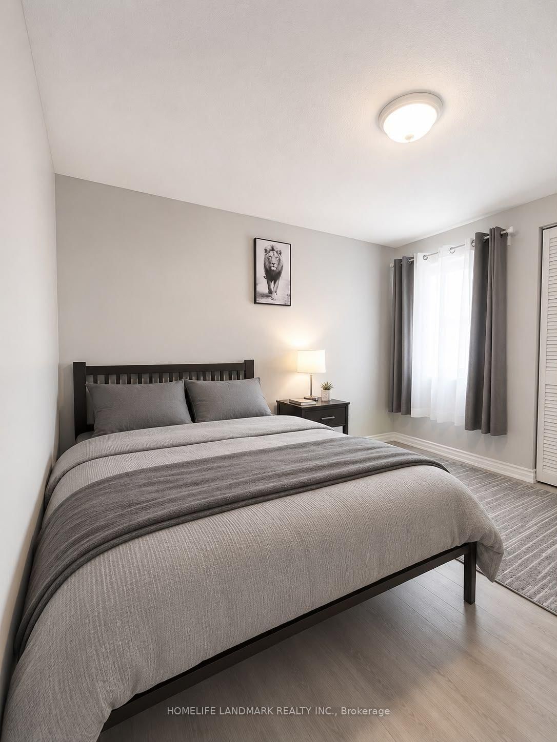 45 Sandusky Crescent • Aurora, ON photo 8