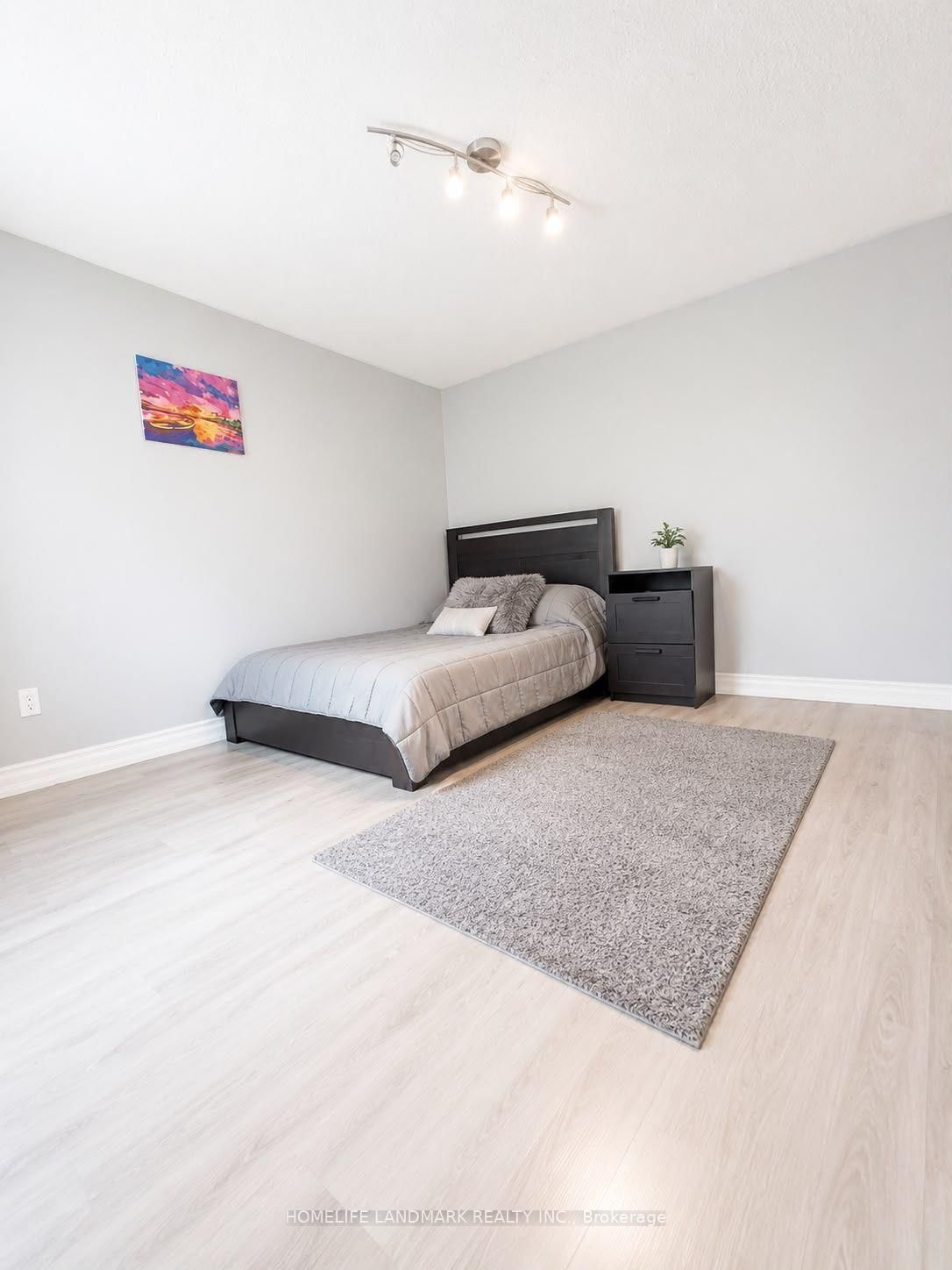 45 Sandusky Crescent • Aurora, ON photo 9