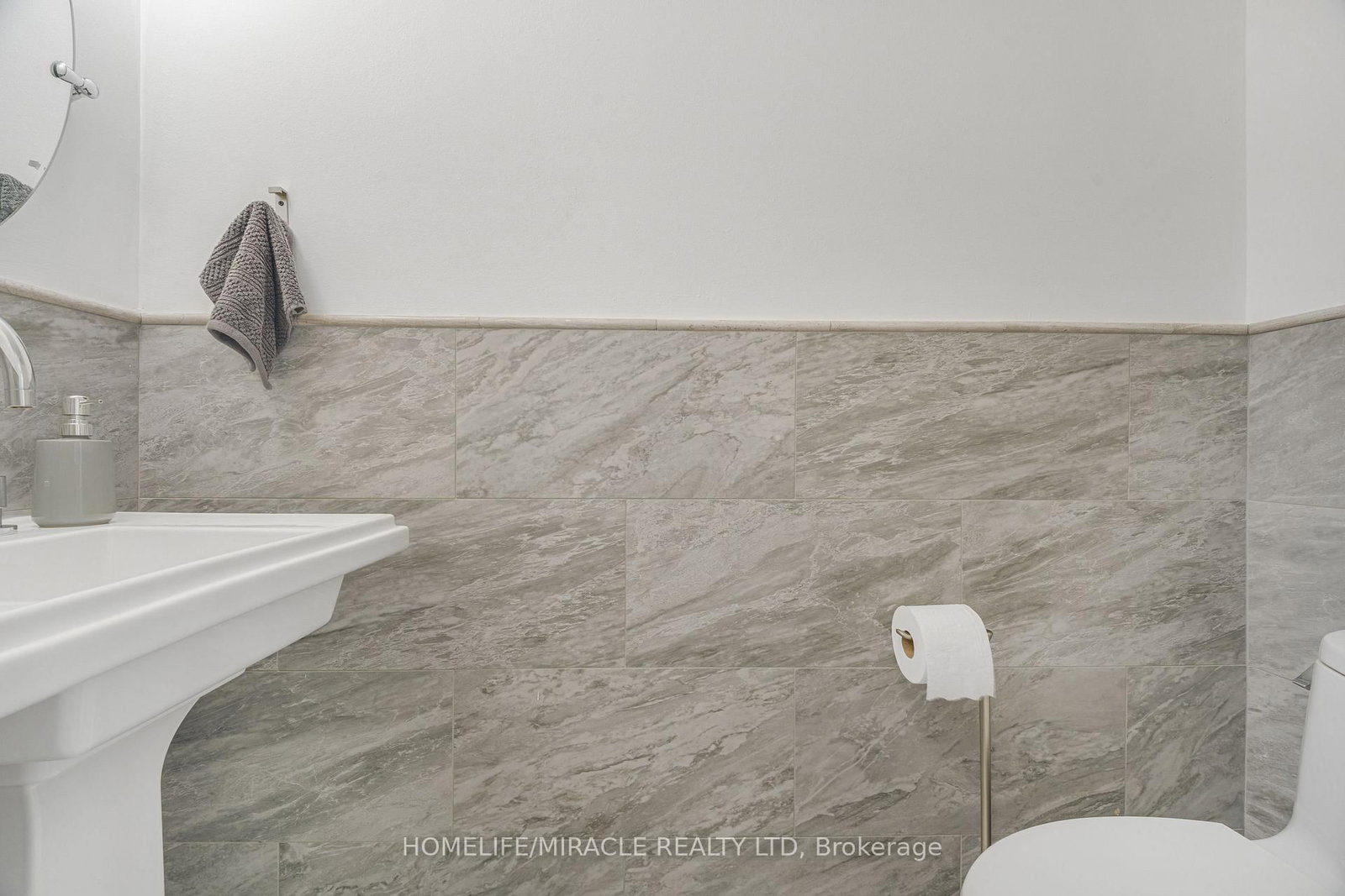 210 Royal Orchard Boulevard • #51 • Markham, ON photo 9