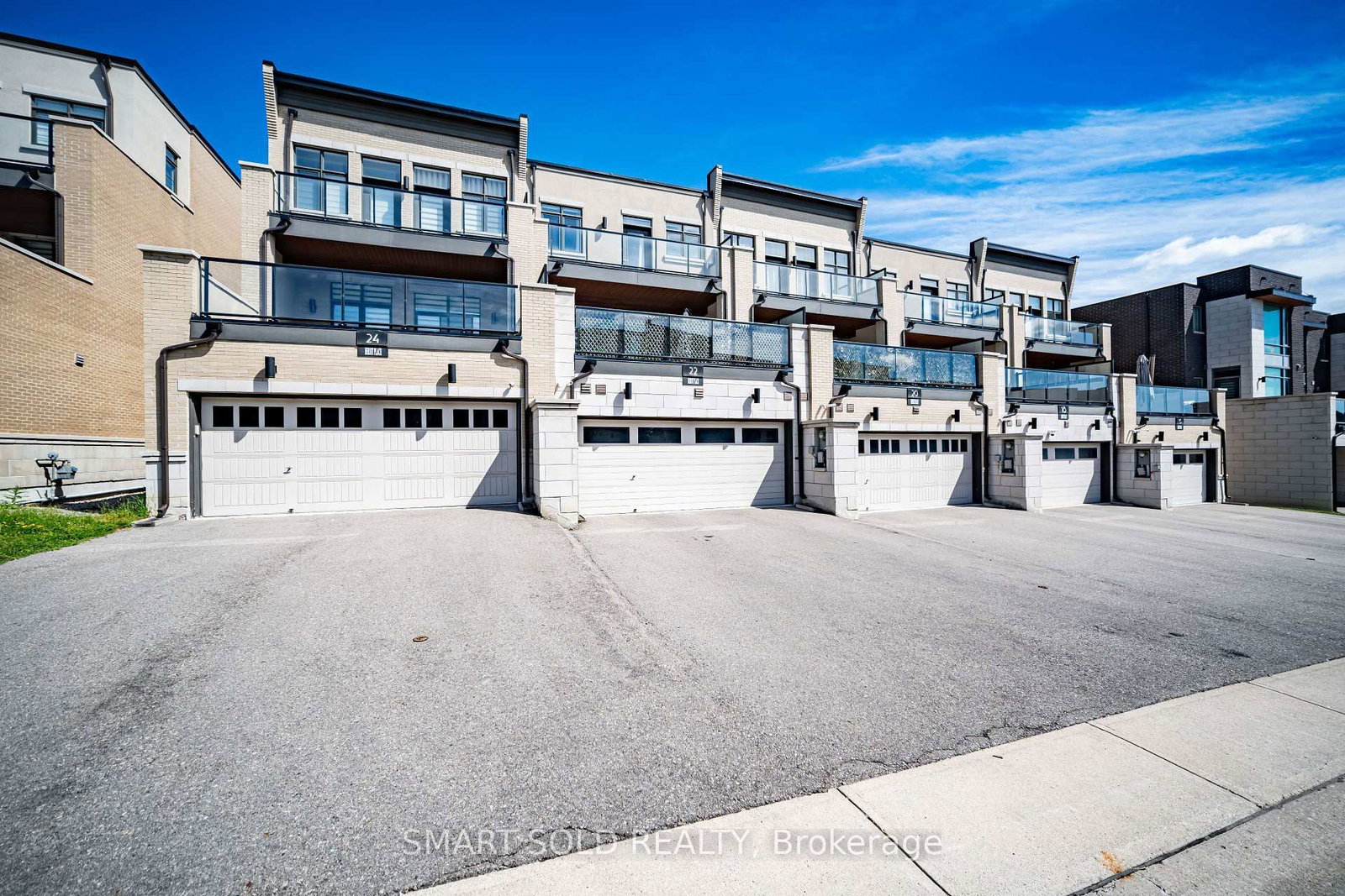 22 heriot Place • Vaughan, ON photo 48