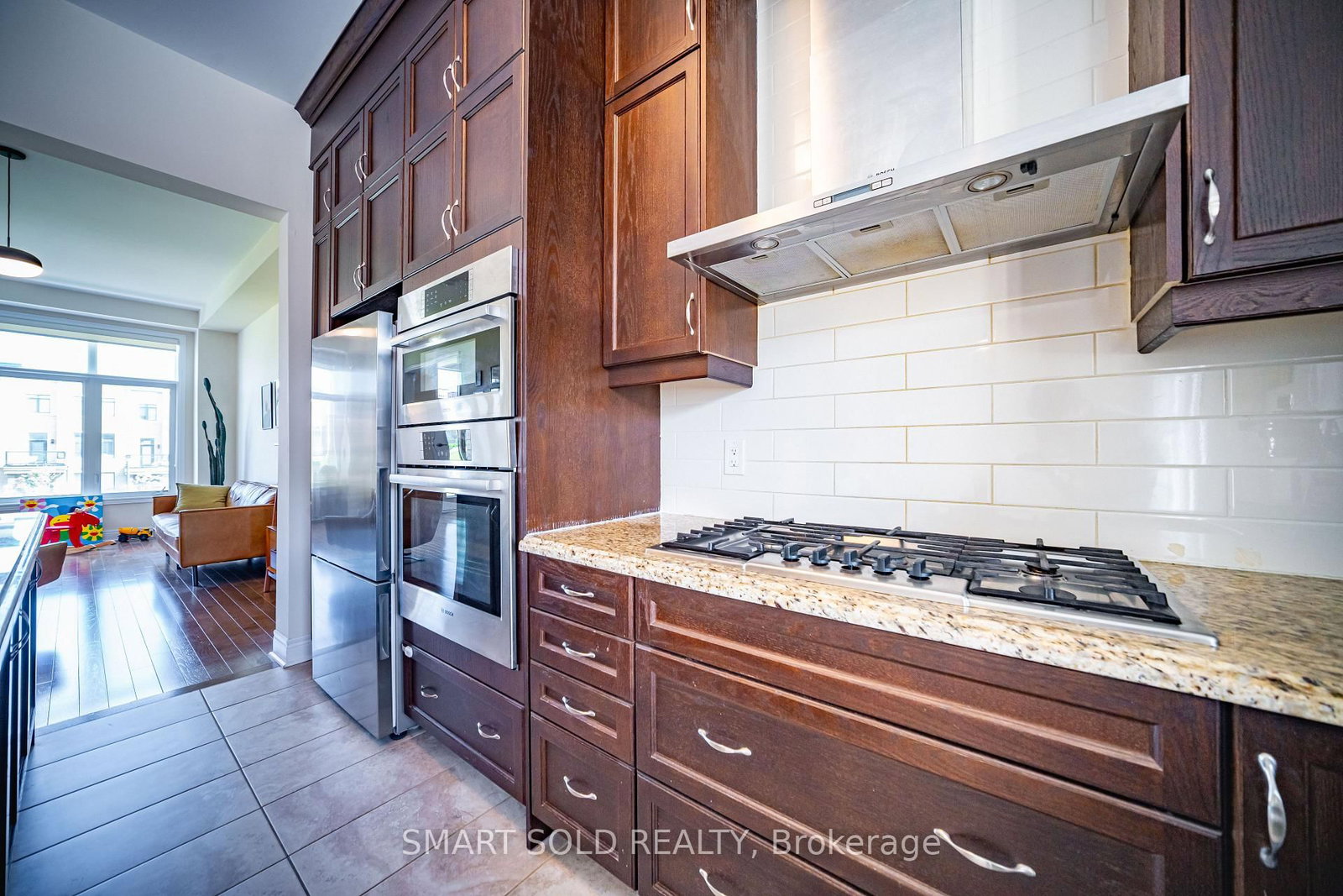 22 heriot Place • Vaughan, ON photo 9
