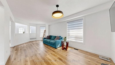 1304 Vincent Crescent • Innisfil, ON photo 3