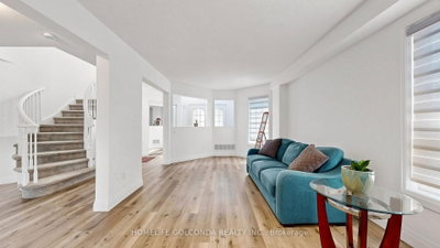1304 Vincent Crescent • Innisfil, ON photo 4