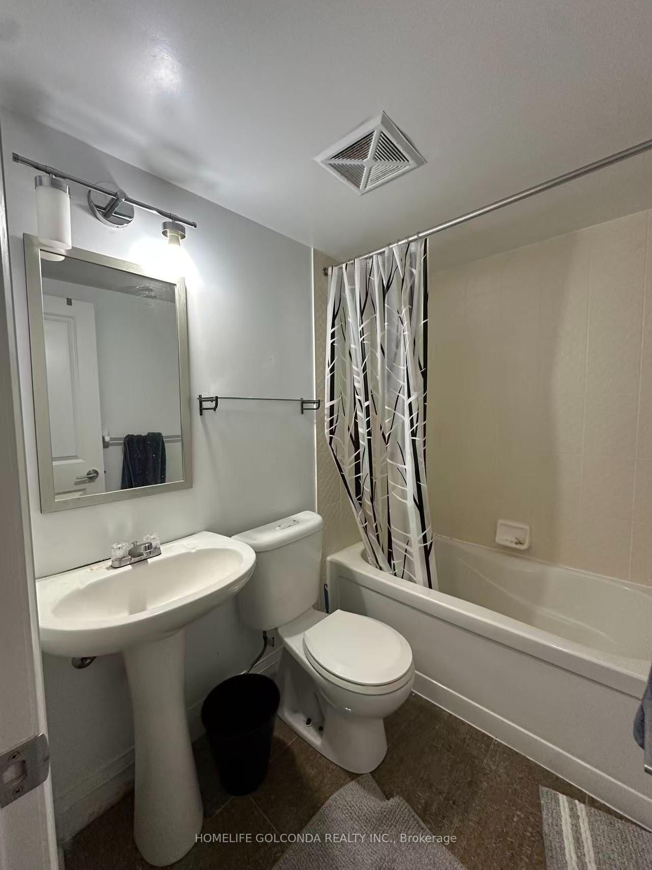322 John Street • #132 • Markham, ON photo 3