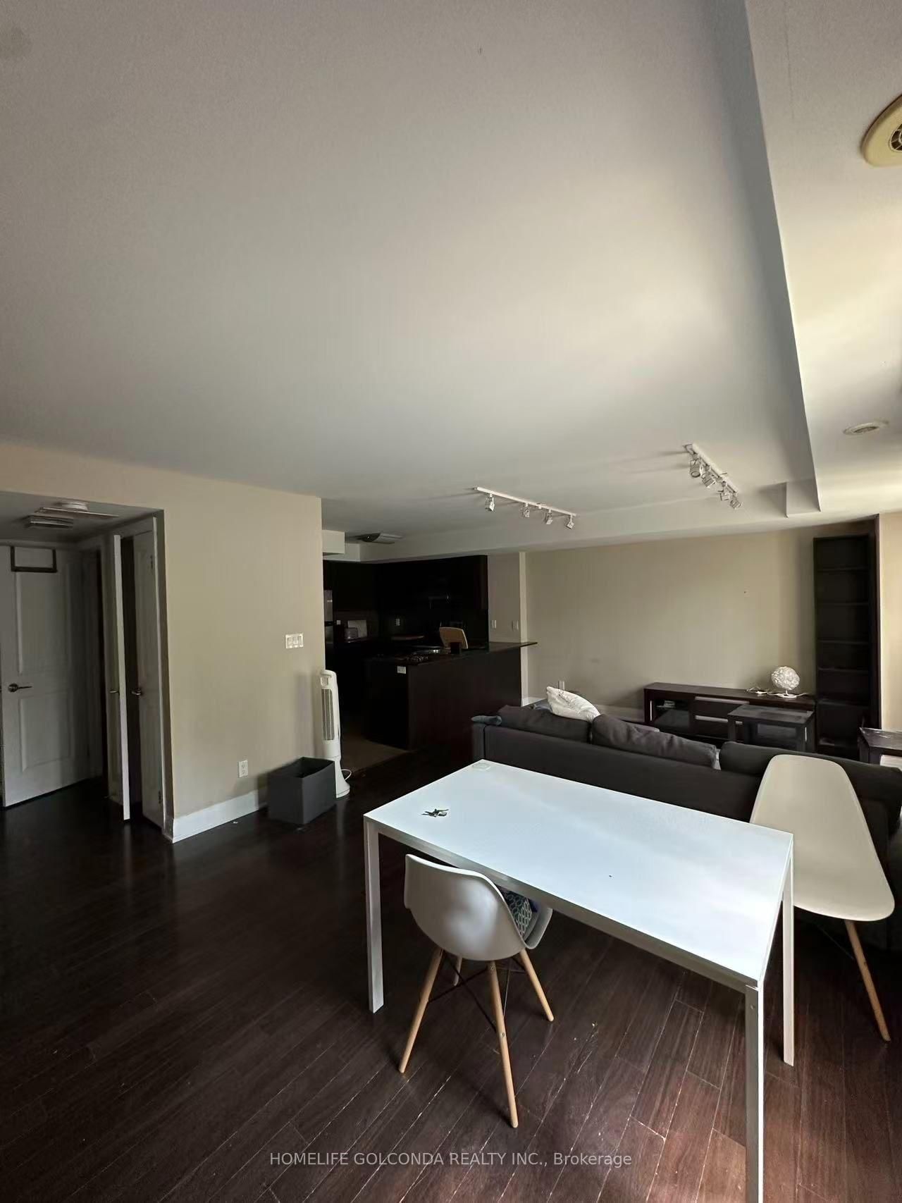 322 John Street • #132 • Markham, ON photo 4