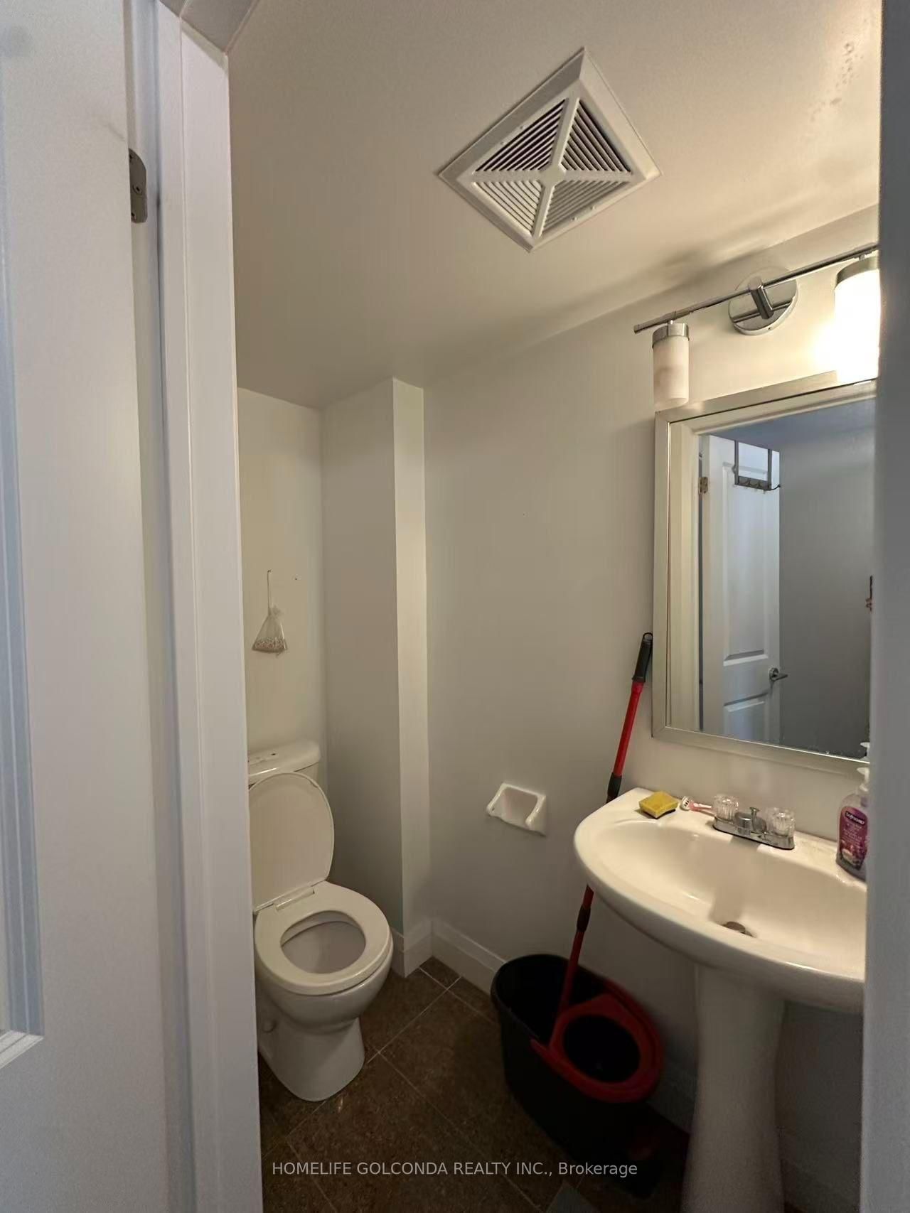 322 John Street • #132 • Markham, ON photo 5
