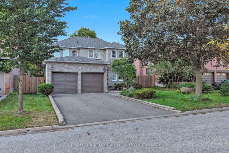 16 Waterhouse Way