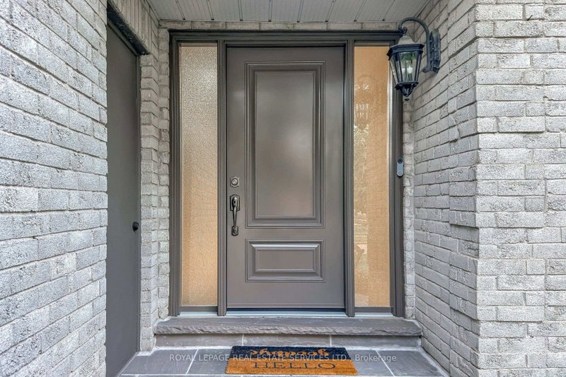 16 Waterhouse Way