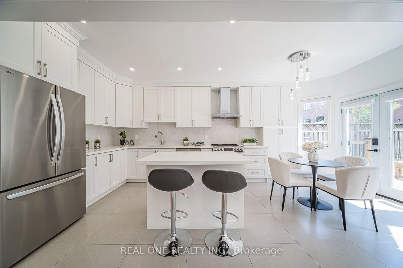 35 Formosa Drive • Richmond Hill, ON photo 15