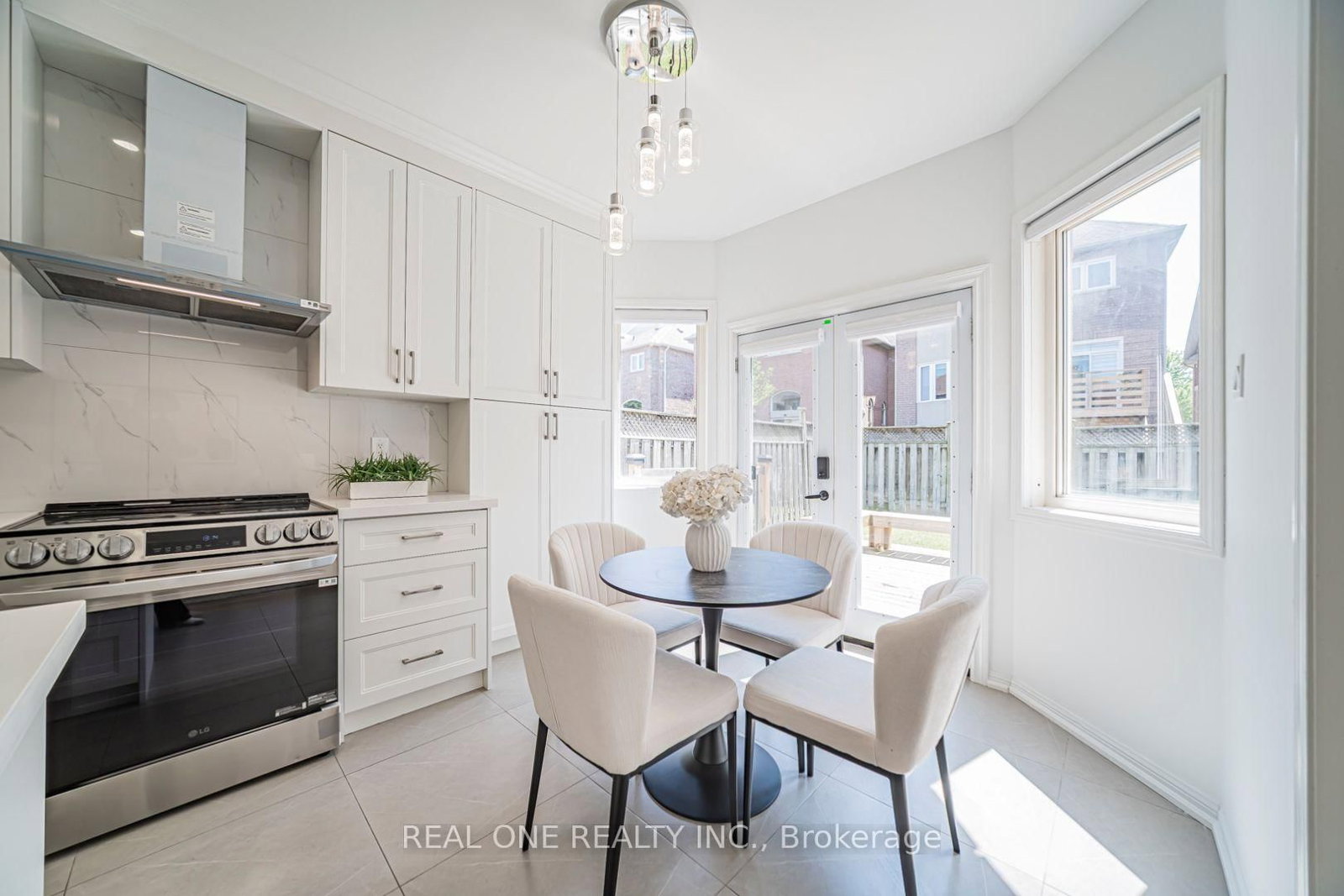 35 Formosa Drive • Richmond Hill, ON photo 21