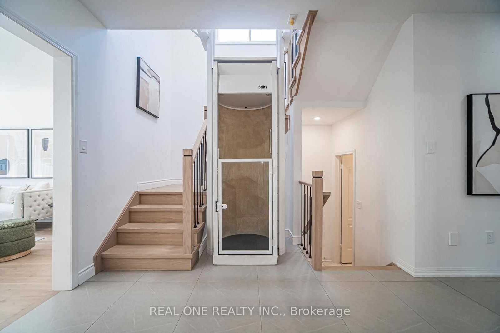 35 Formosa Drive • Richmond Hill, ON photo 8