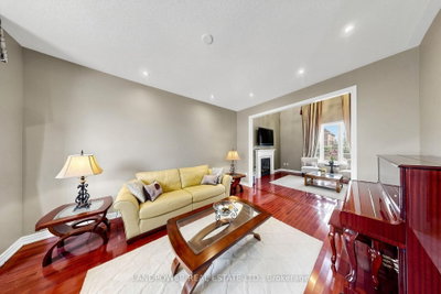25 Reflection Road • Markham, ON photo 3