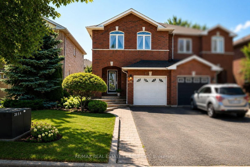92 Blackthorn Drive