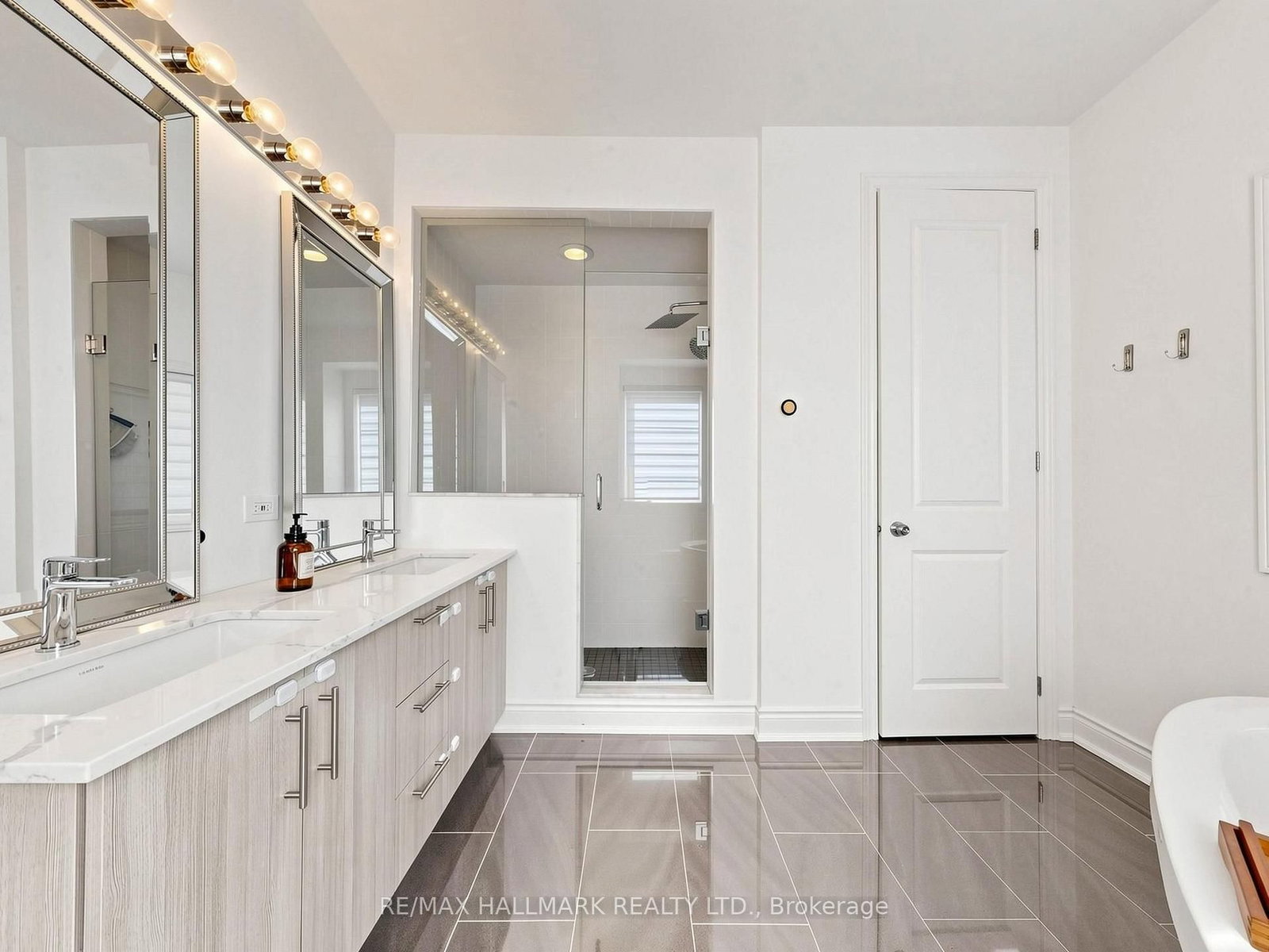 8313 Islington Avenue • Vaughan, ON photo 26