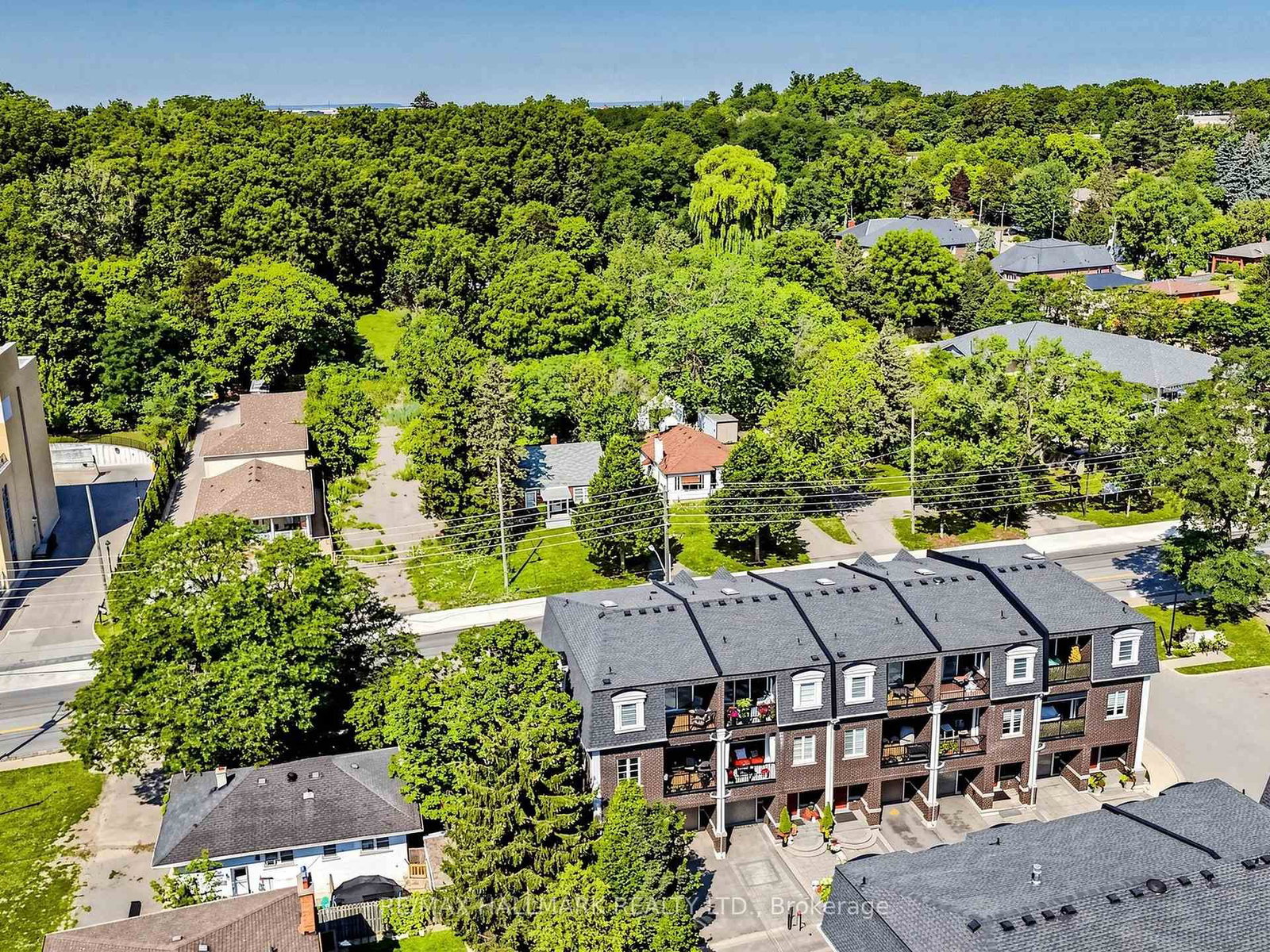 8313 Islington Avenue • Vaughan, ON photo 43