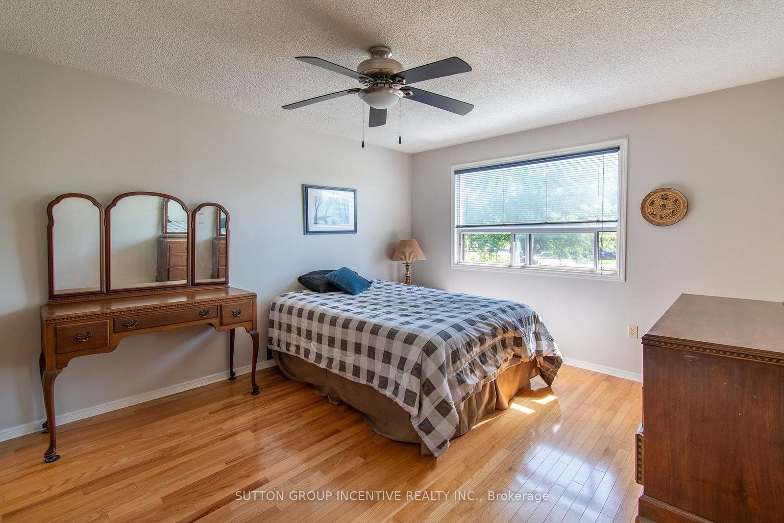 2114 Chantler Street • Innisfil, ON photo 12