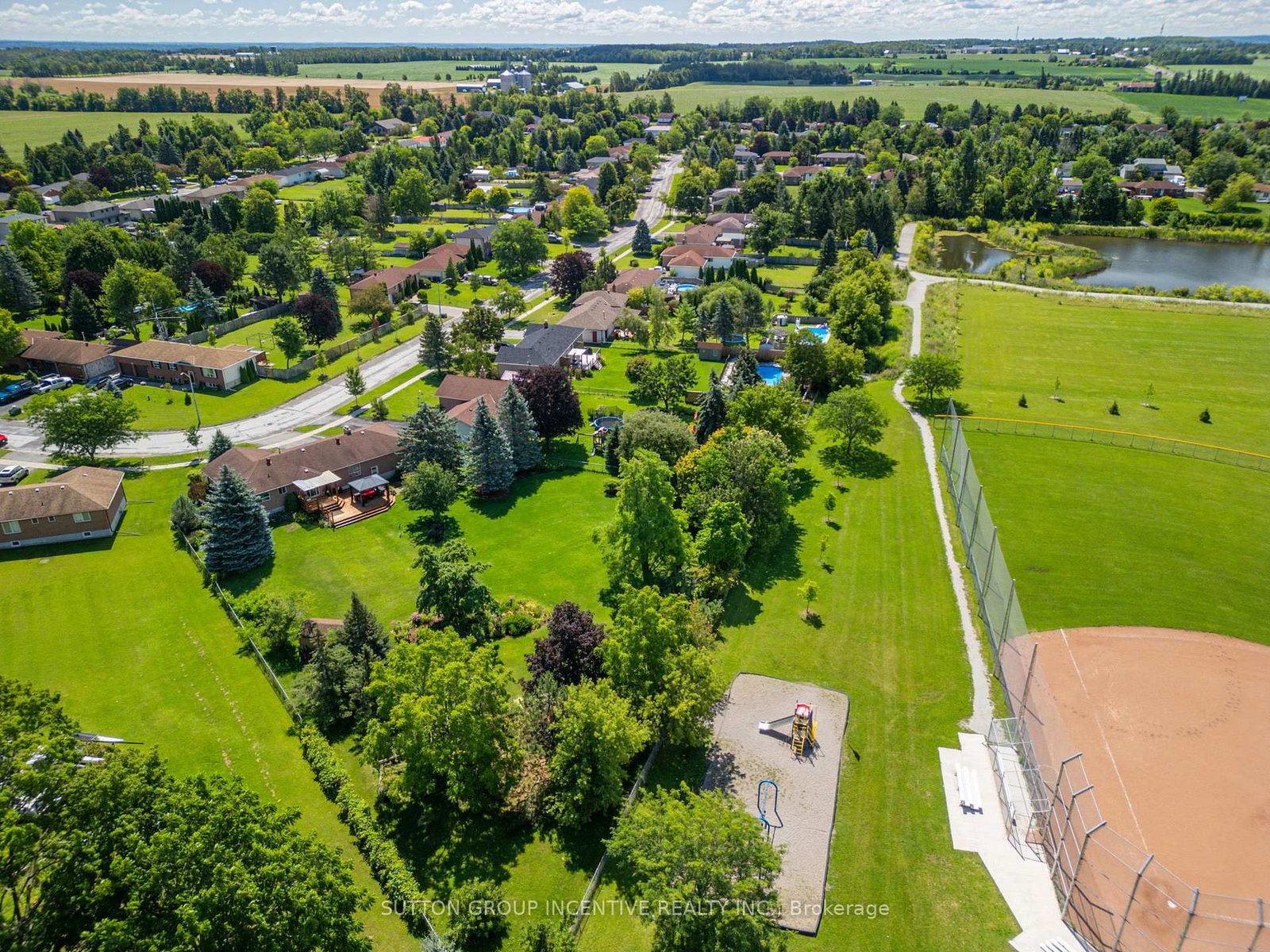2114 Chantler Street • Innisfil, ON photo 34