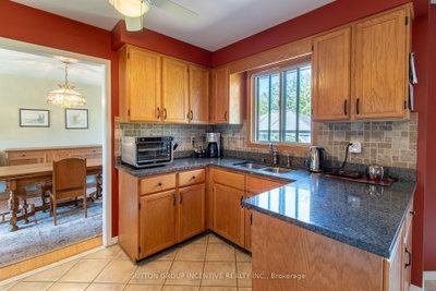 2114 Chantler Street • Innisfil, ON photo 8
