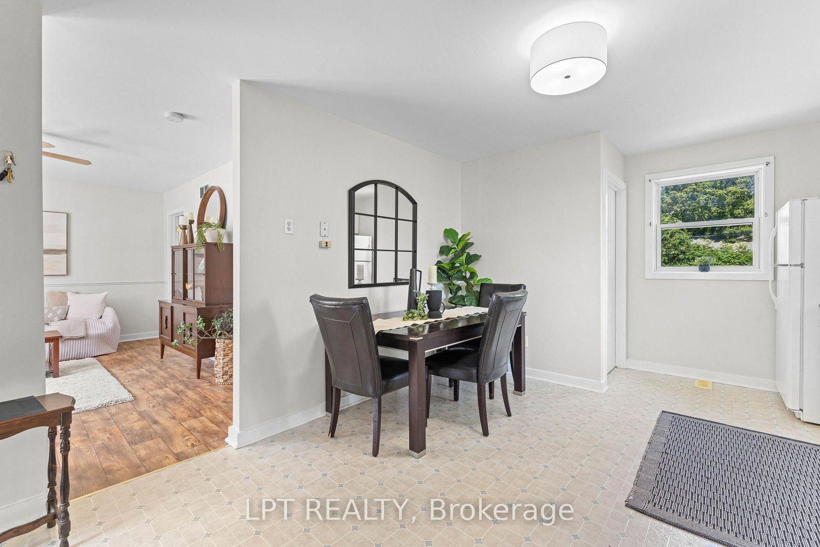 77 Munro St West Street W • Brock, ON photo 11