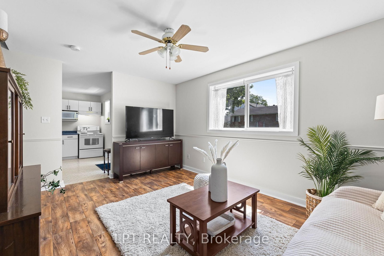 77 Munro St West Street W • Brock, ON photo 14