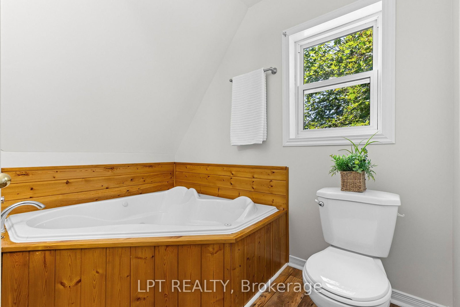 77 Munro St West Street W • Brock, ON photo 27