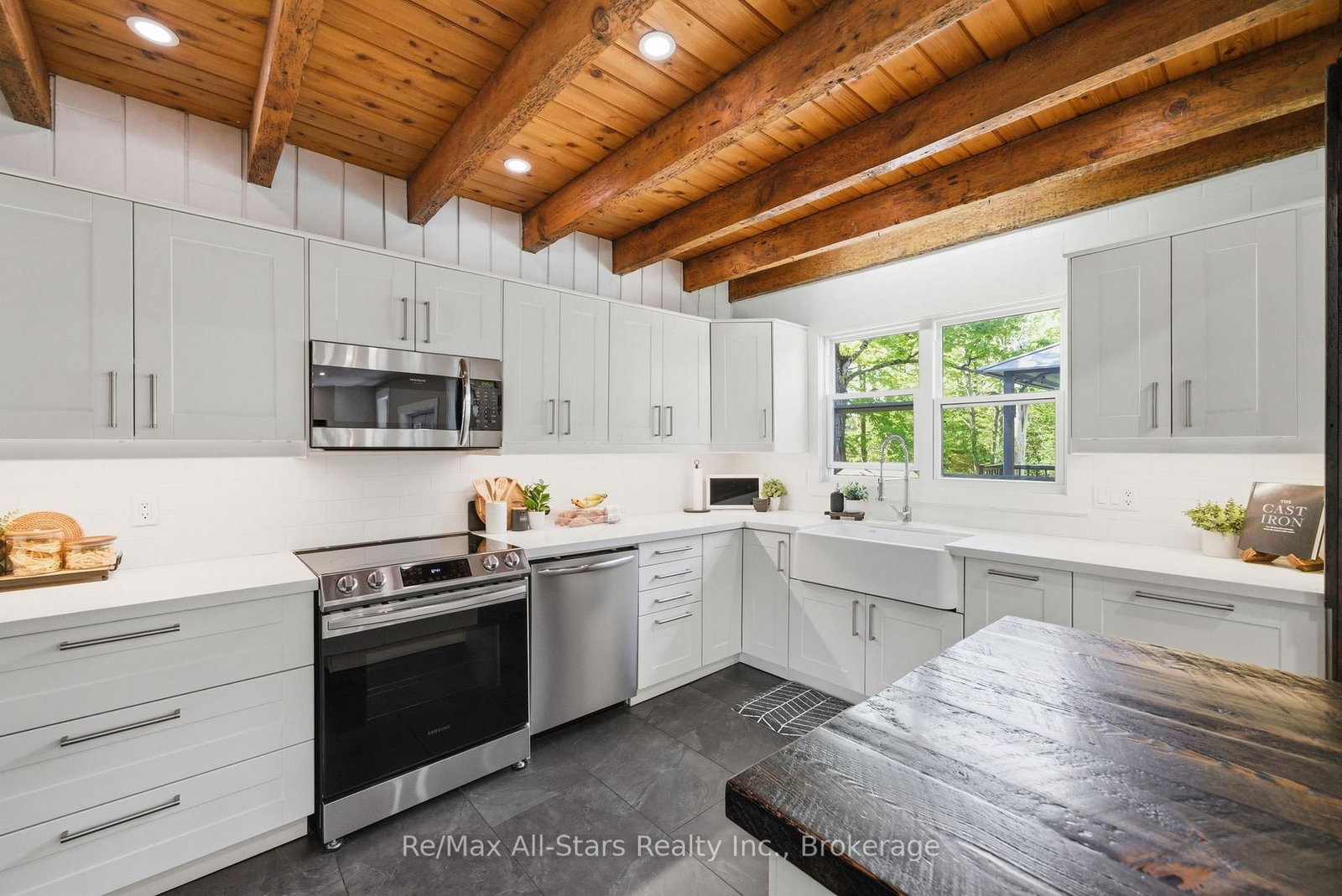 24 The Pines Lane • Brock, ON photo 17