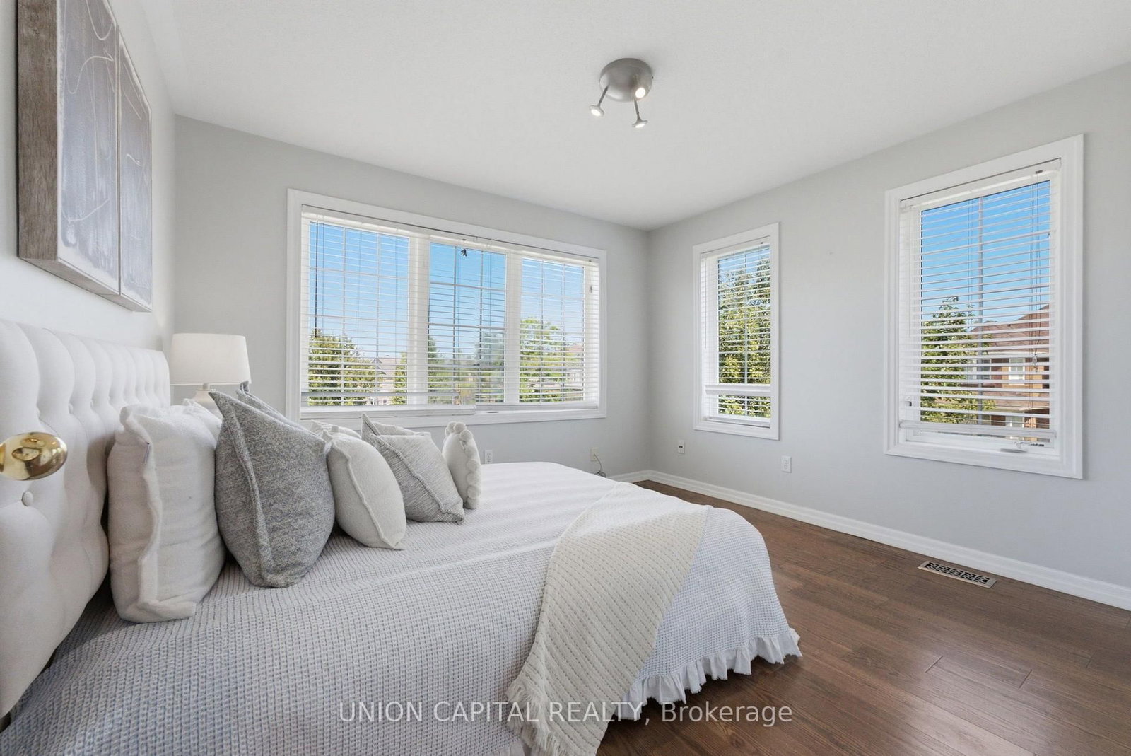 33 Eakin Mill Road • Markham, ON photo 29