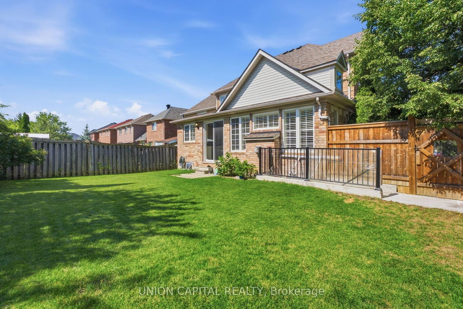 33 Eakin Mill Road • Markham, ON photo 39