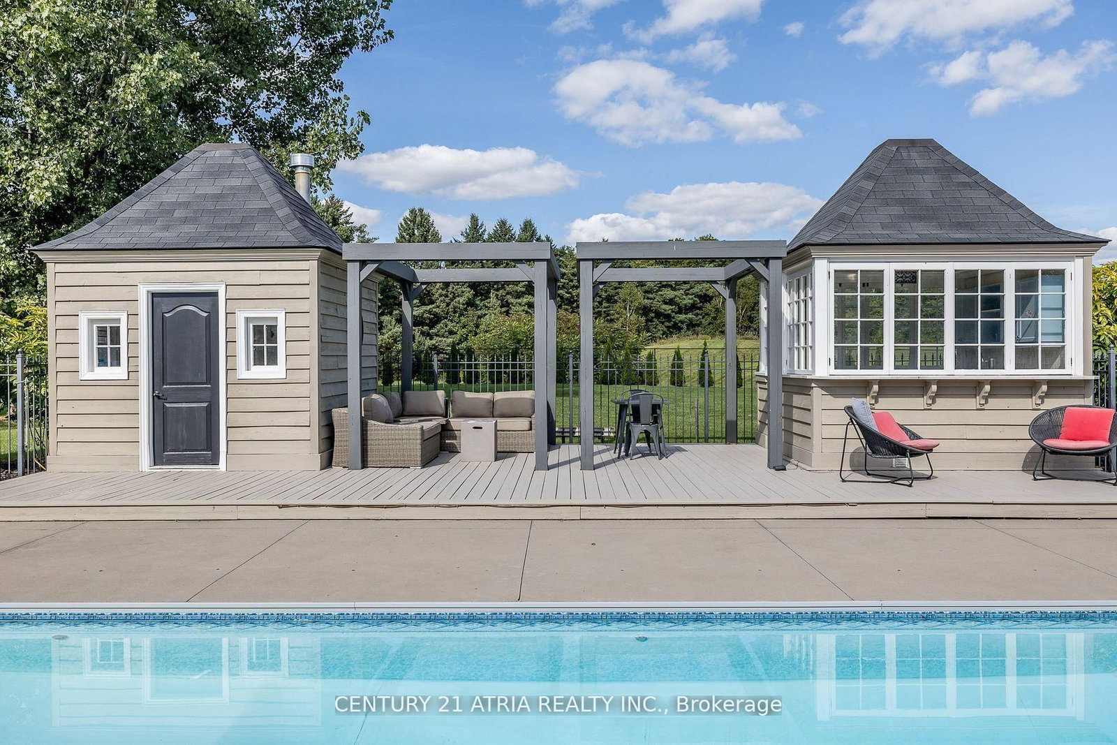 111 Lake Woods Drive • Whitchurch-Stouffville, ON photo 35