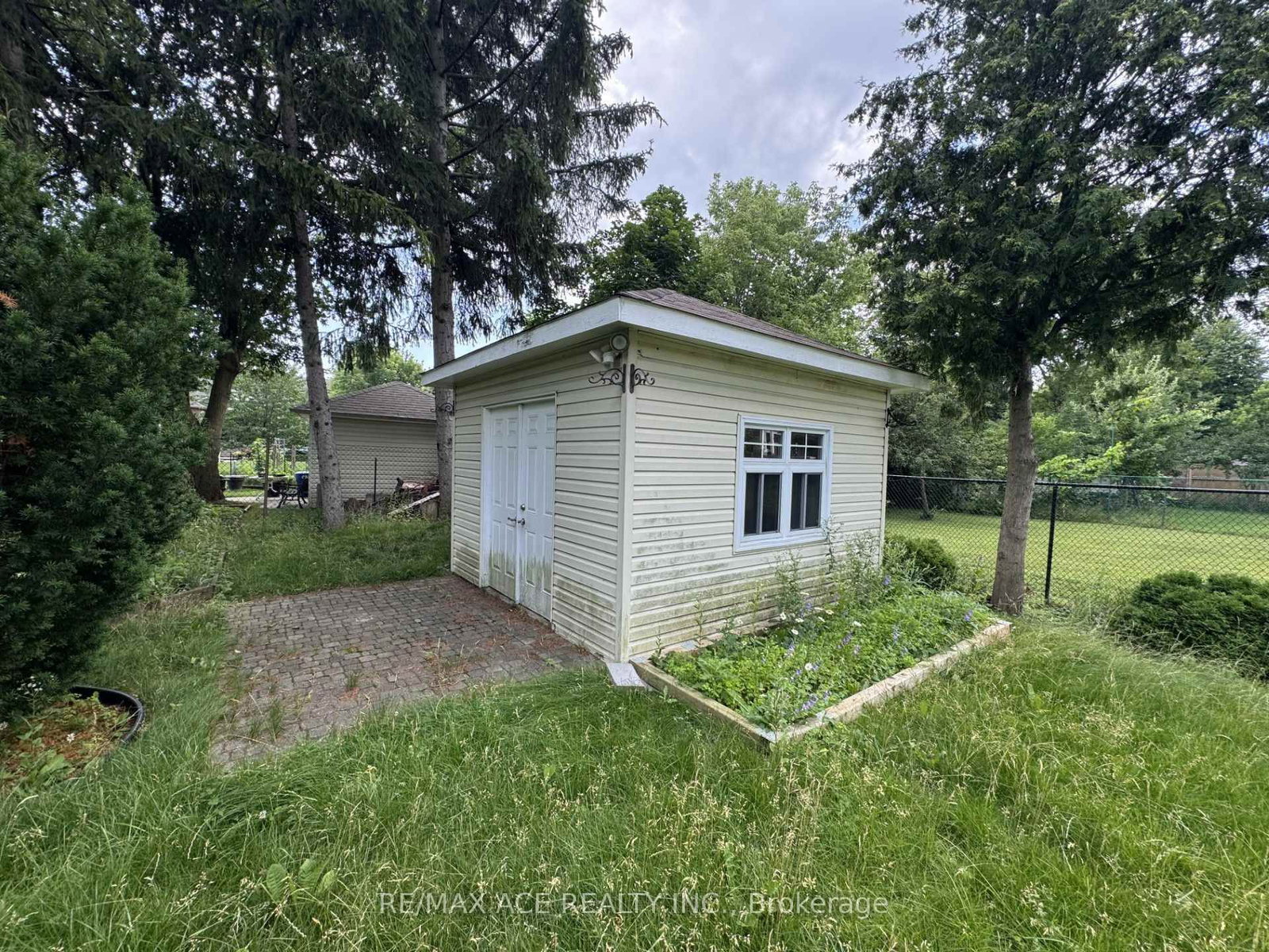 39 Oak Avenue • Richmond Hill, ON photo 9