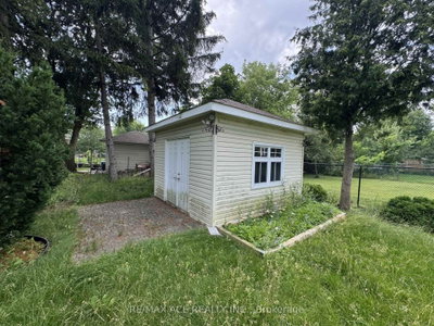 39 Oak Avenue • Richmond Hill, ON photo 9