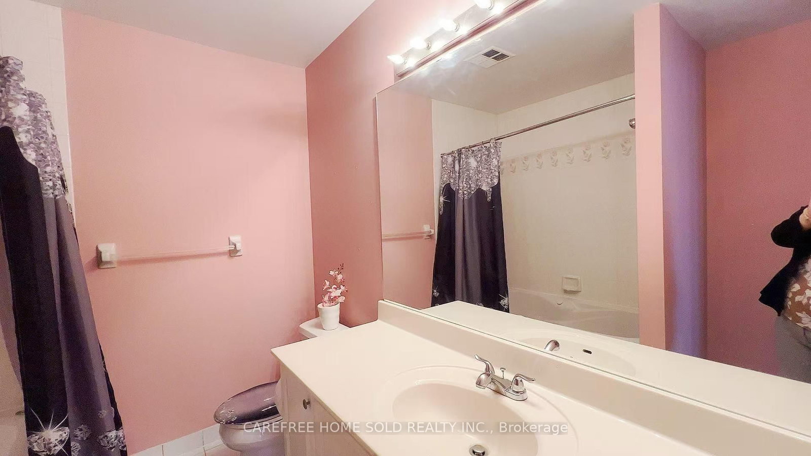 151 Townsgate Drive • #8 • Vaughan, ON photo 16