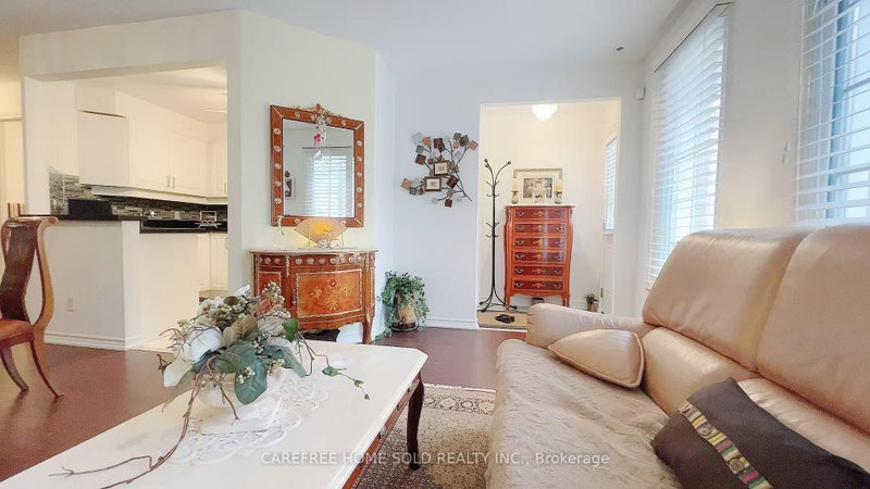 8 - 151 Townsgate Drive