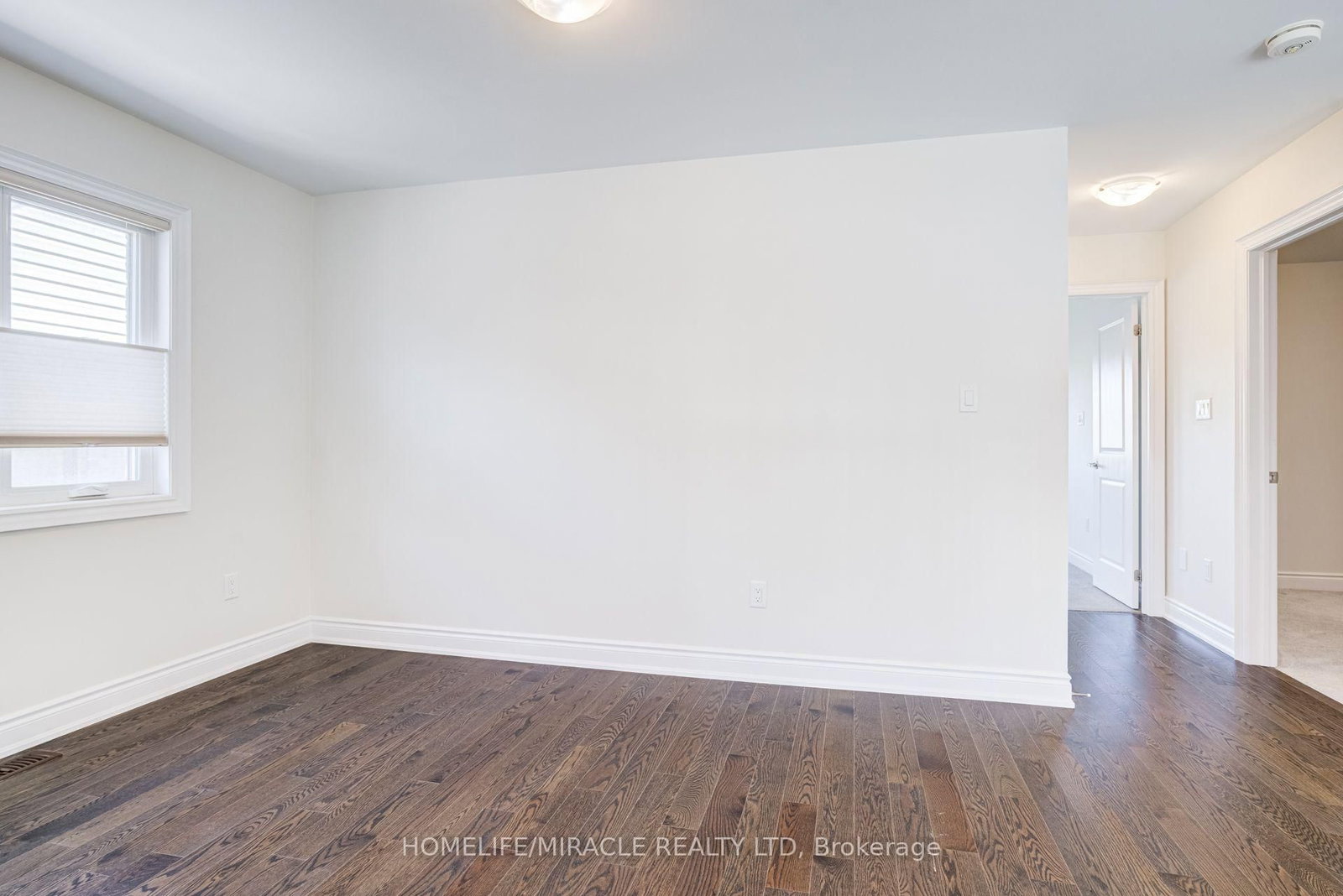 25 Lorne Thomas Place • New Tecumseth, ON photo 32