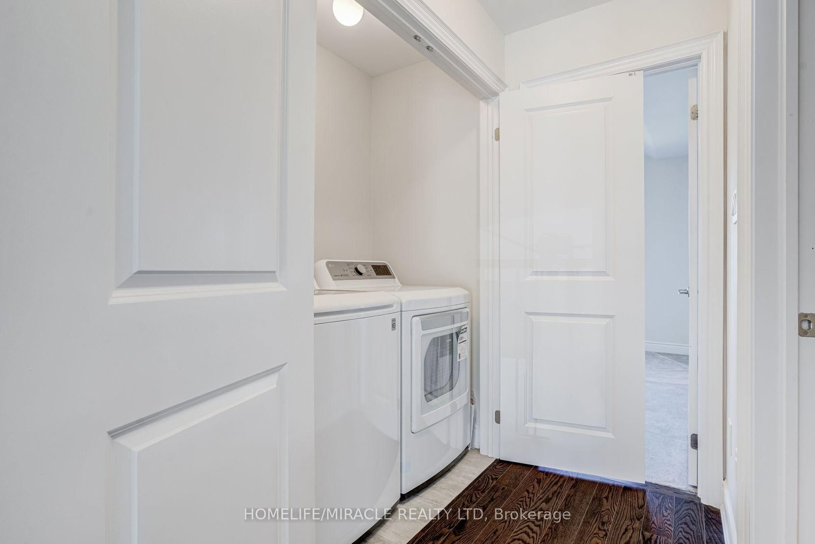 25 Lorne Thomas Place • New Tecumseth, ON photo 36