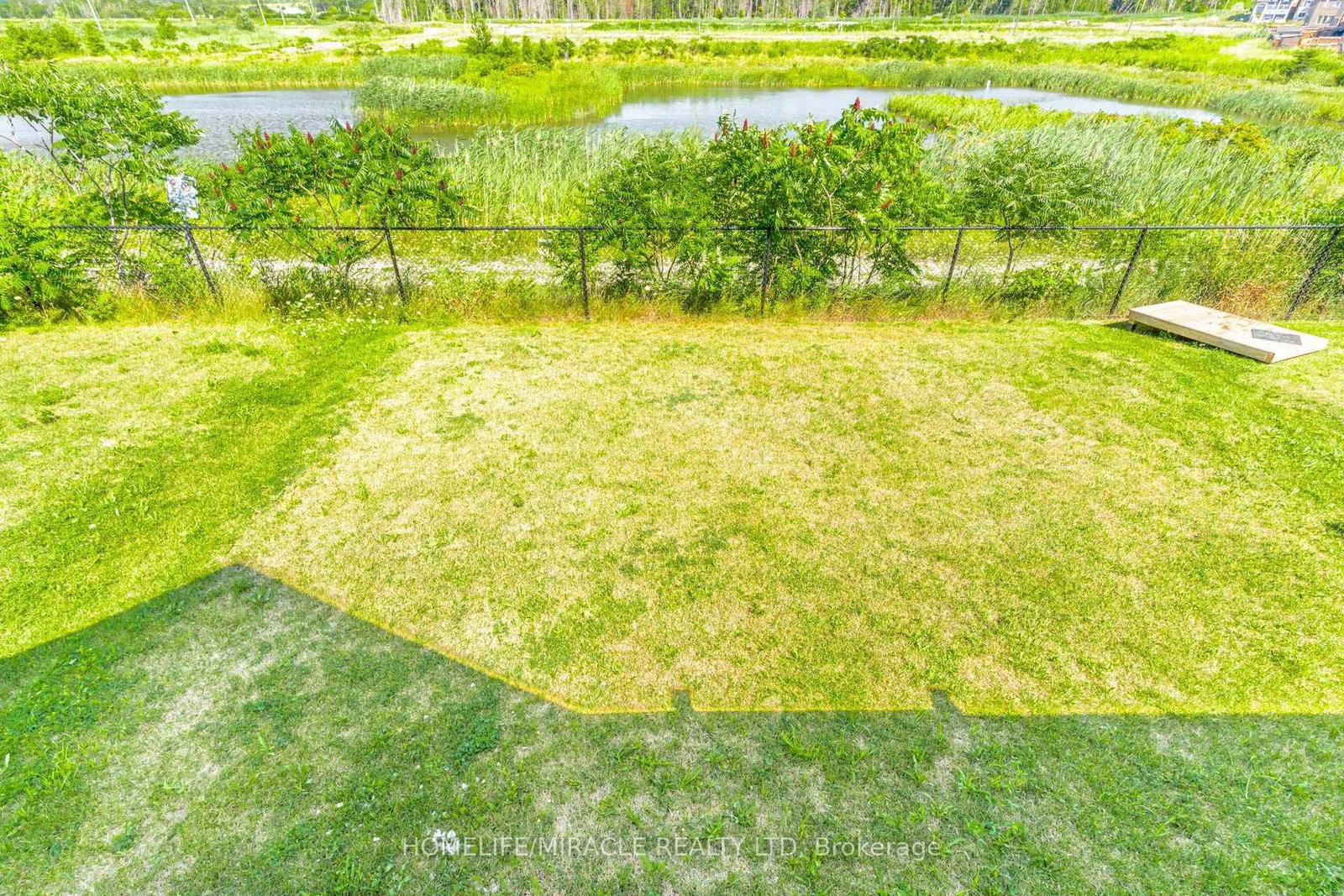 25 Lorne Thomas Place • New Tecumseth, ON photo 44