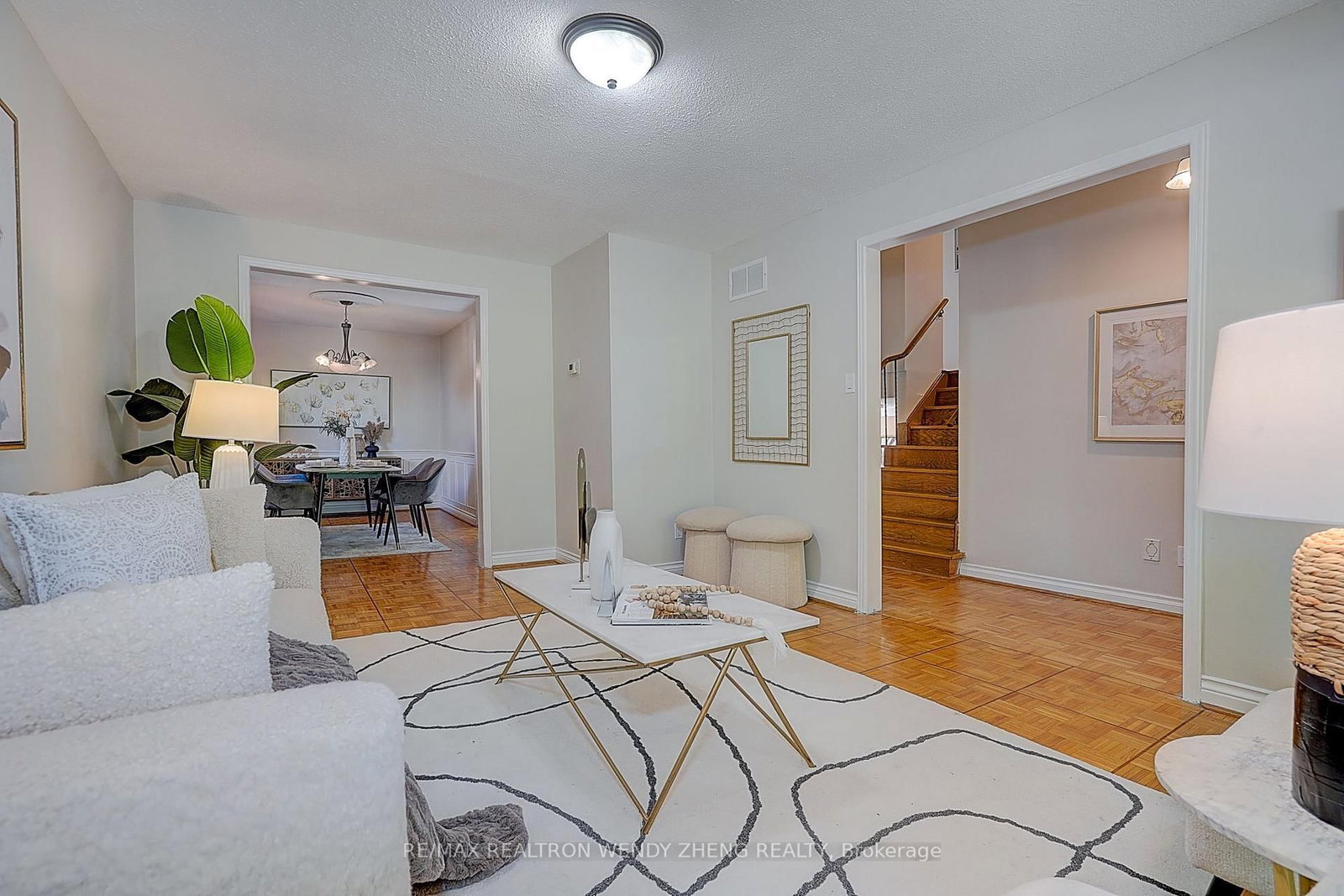 118 Henderson Avenue • Markham, ON photo 6