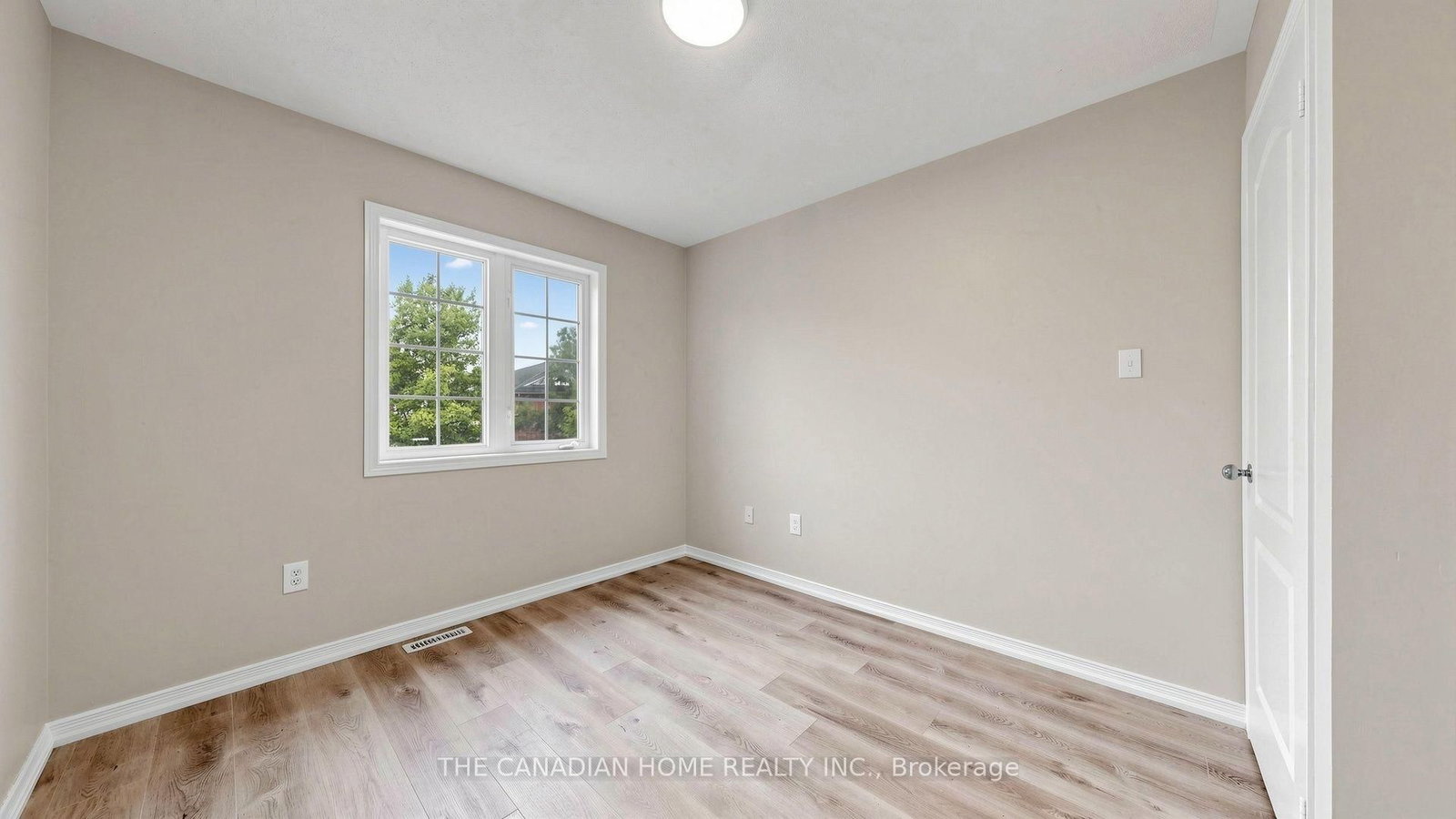 31 Laurendale Avenue • Georgina, ON photo 33