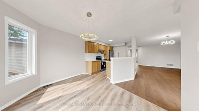 31 Laurendale Avenue • Georgina, ON photo 7