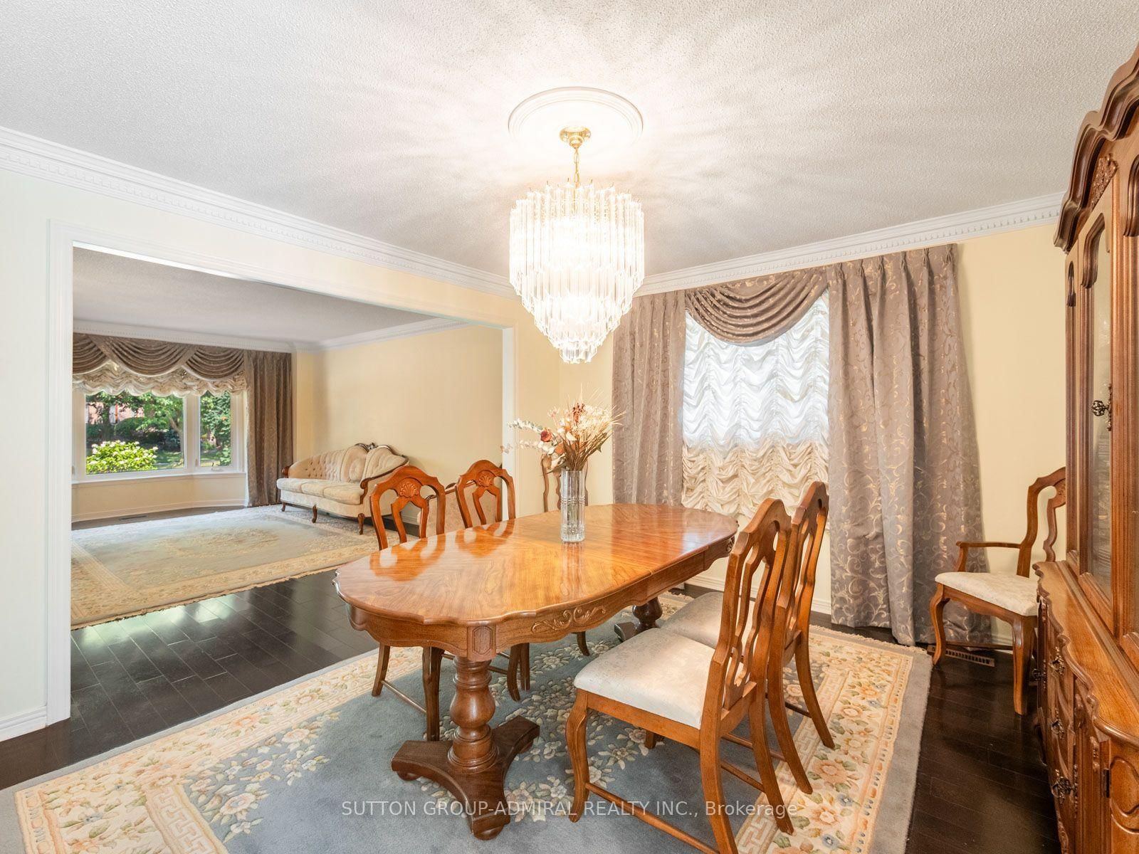 91 Robinwood Trail • Vaughan, ON photo 11