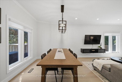 91 Downey Circle • Aurora, ON photo 9