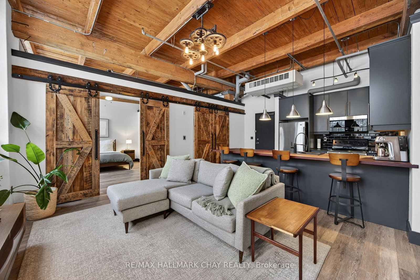 543 Timothy Street • #106 • Newmarket, ON photo 8