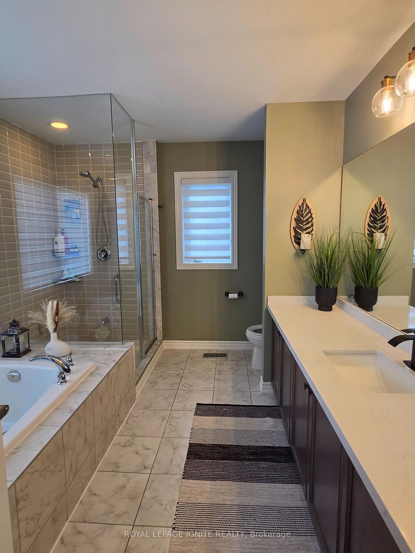 170 Gold Park Gate • Essa, ON photo 13
