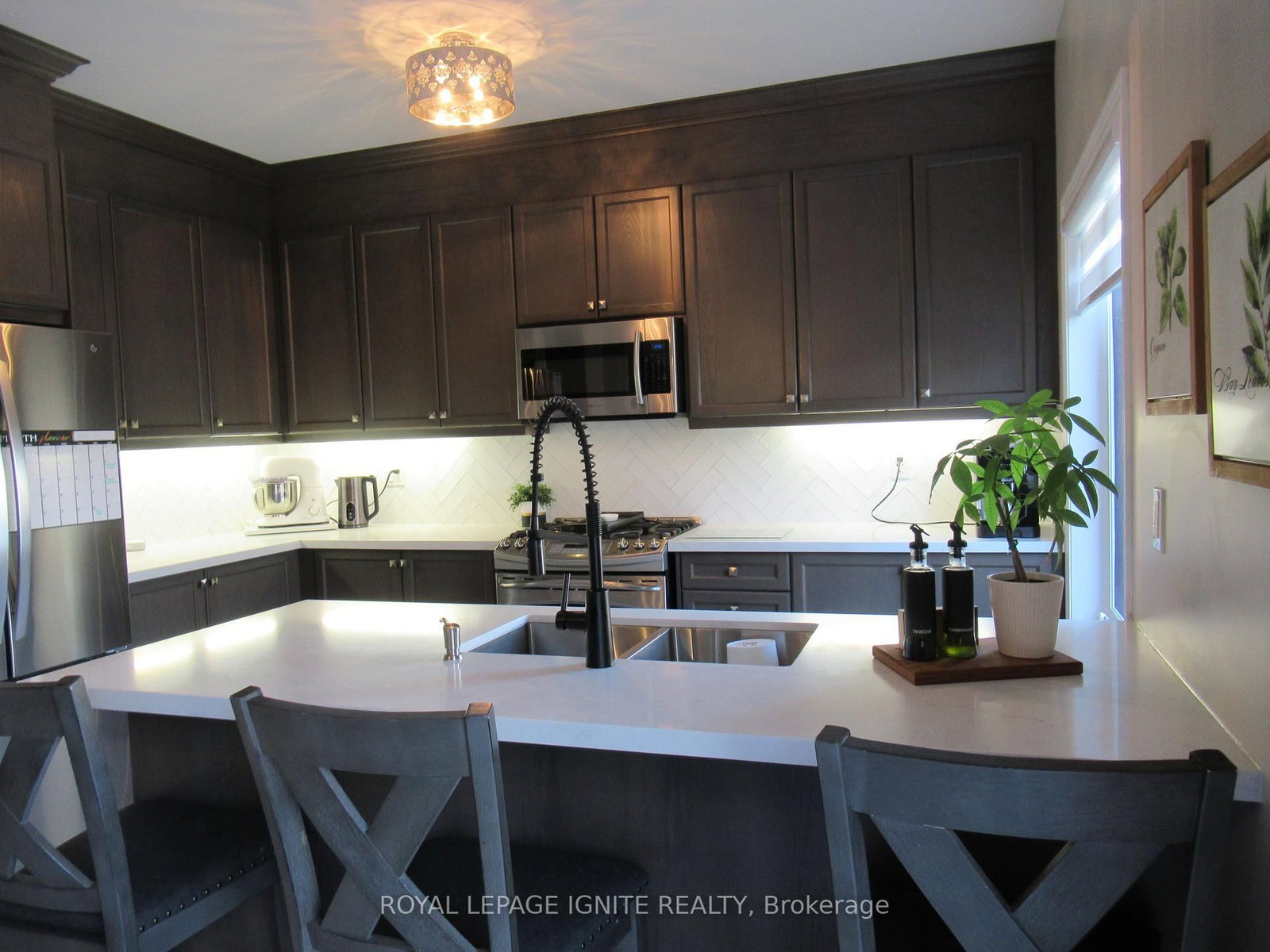 170 Gold Park Gate • Essa, ON photo 6