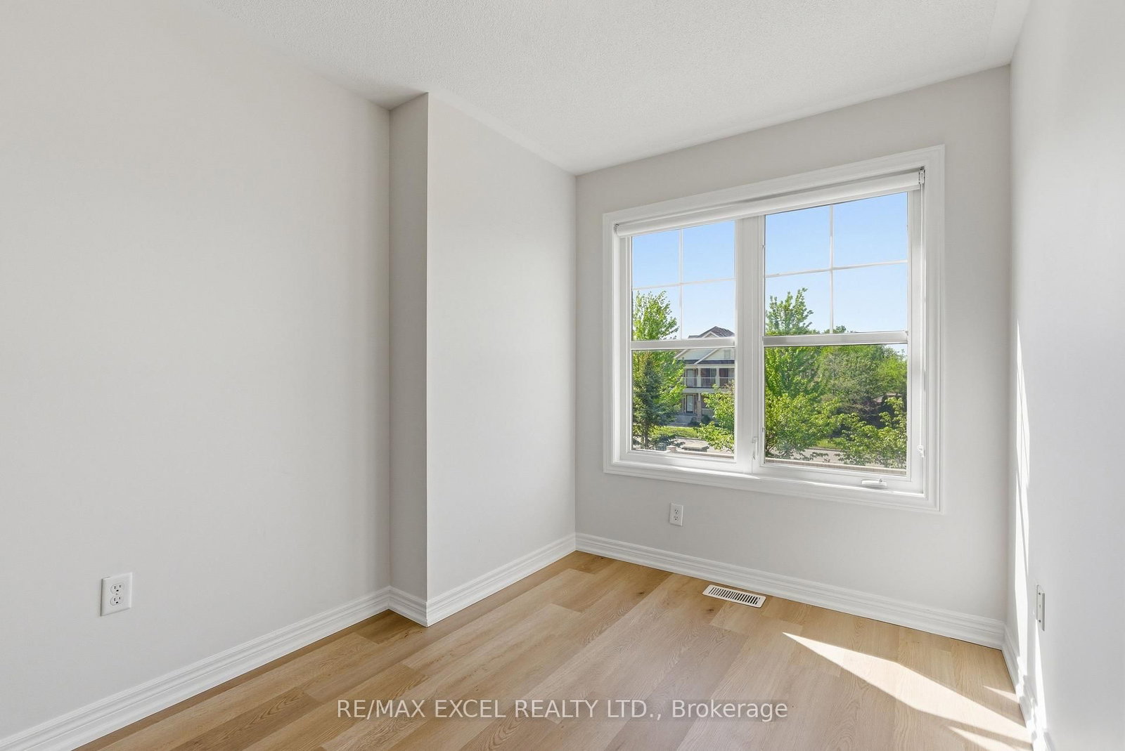 65 Northwest Passage • Whitchurch-Stouffville, ON photo 22